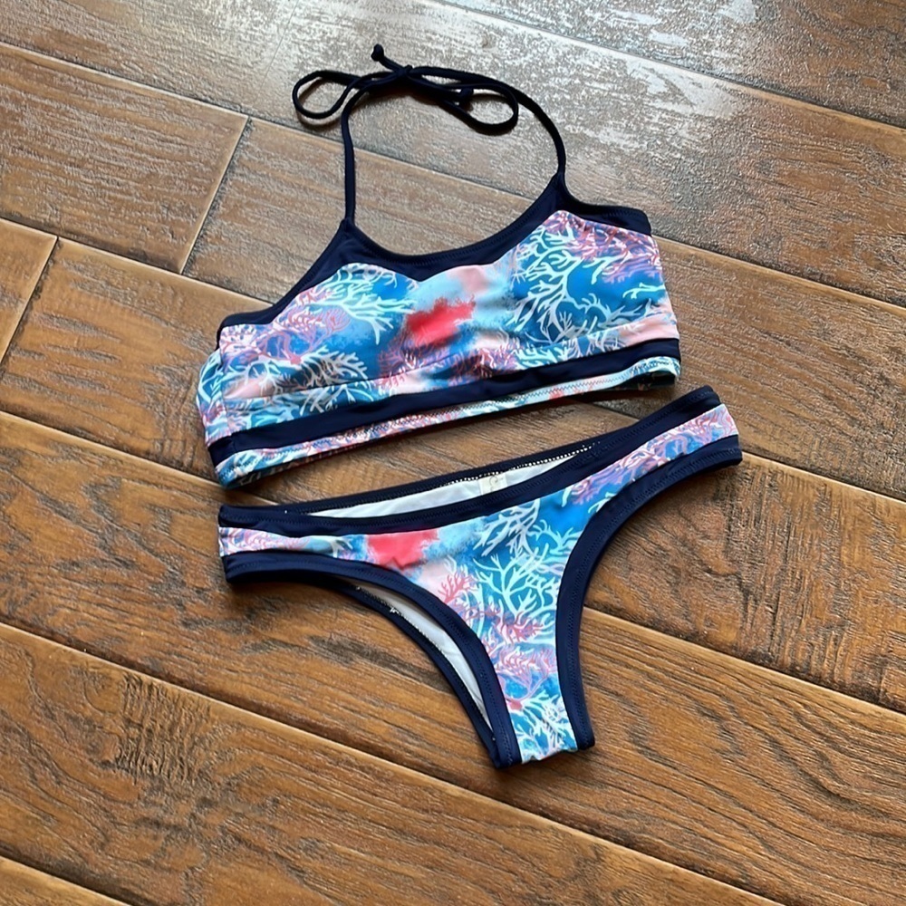 NWT Cupshe Bikini -Size Small